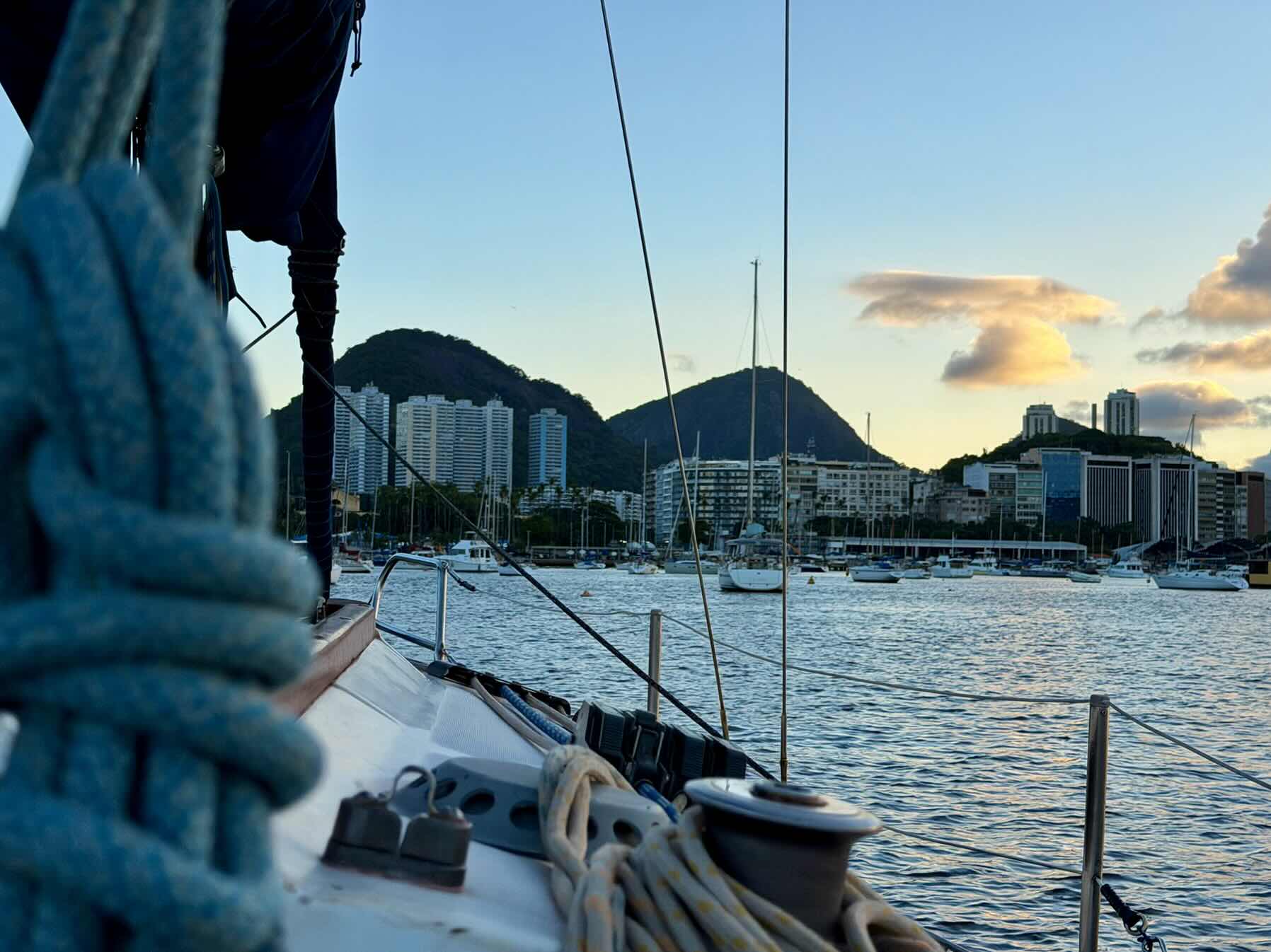 Fim de tarde_1AE677F6-36A4-408D-8956-EC16B1EE937E