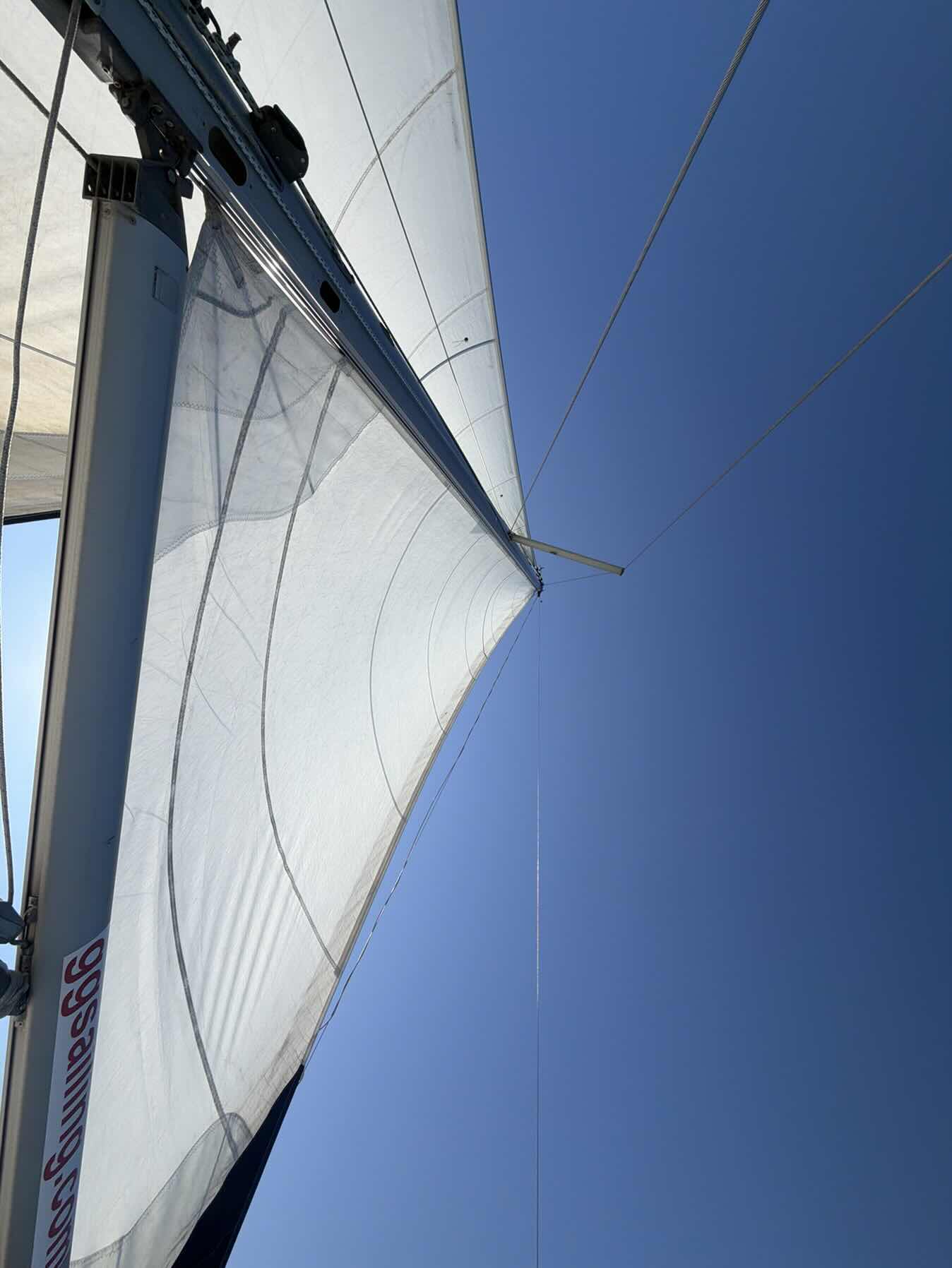 Sail training session_17C709CB-7D7F-4807-A665-D62984C328AC