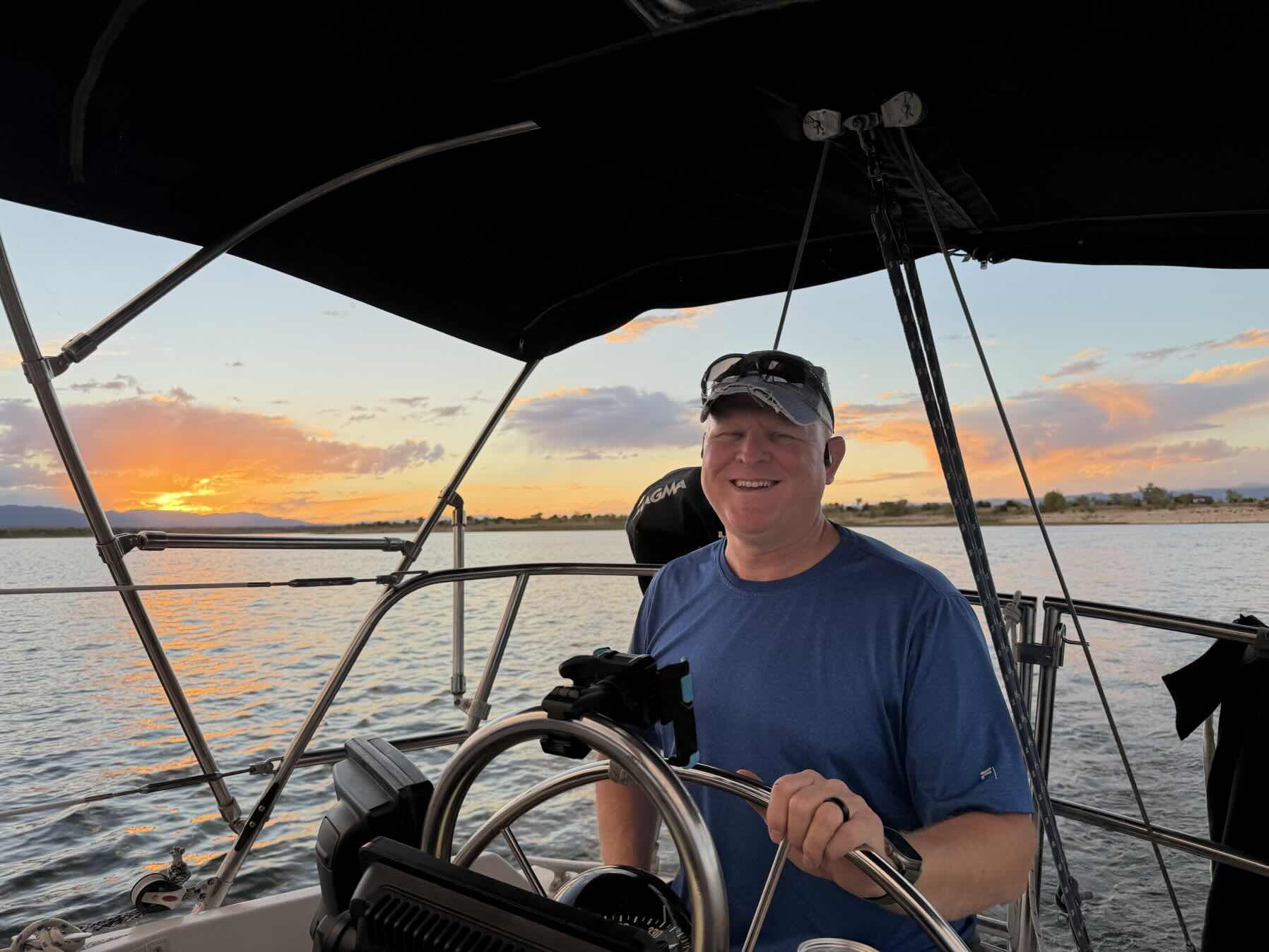 Sunset sail_4D792E2C-745D-40CF-8B5C-EAA09F271CB2