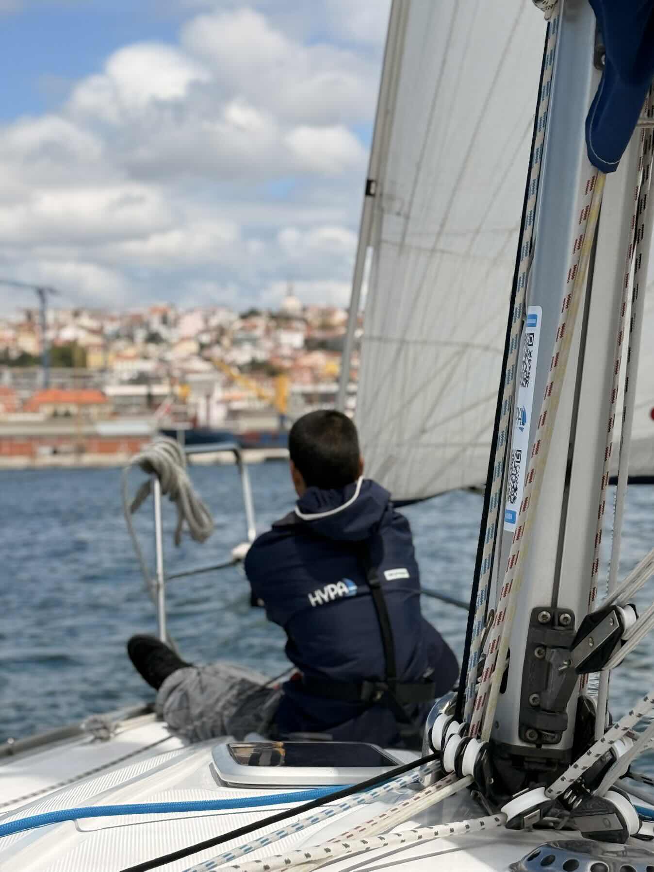 Educar à Vela Youth Initiative | Lisbon sailing: mentoring at sea _A8481A34-4F91-4D2E-AEAE-1D418547BE65