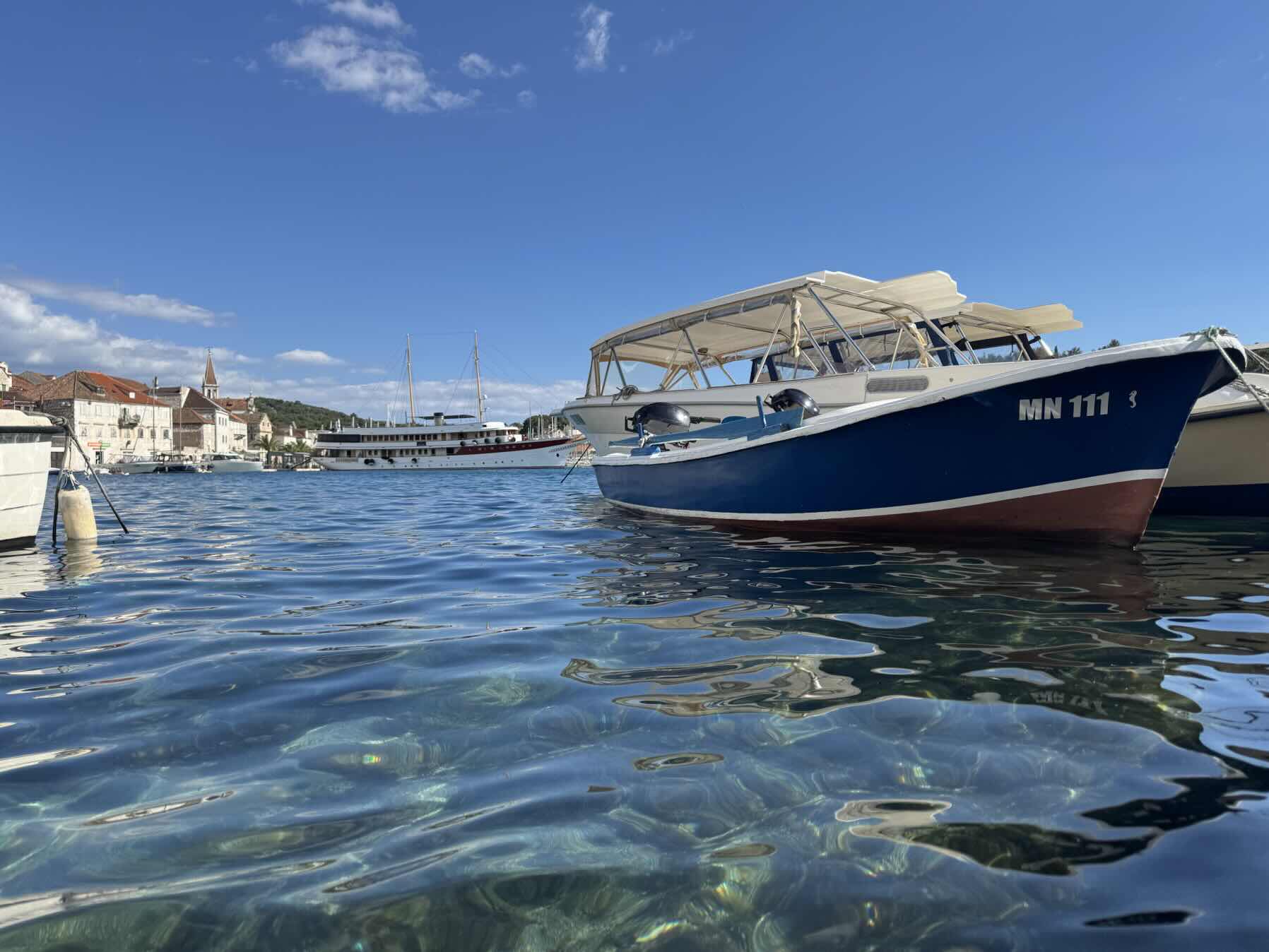 Kaštel - Milna_98314595-5A5D-443B-B7E9-DE58ACA7DFB3