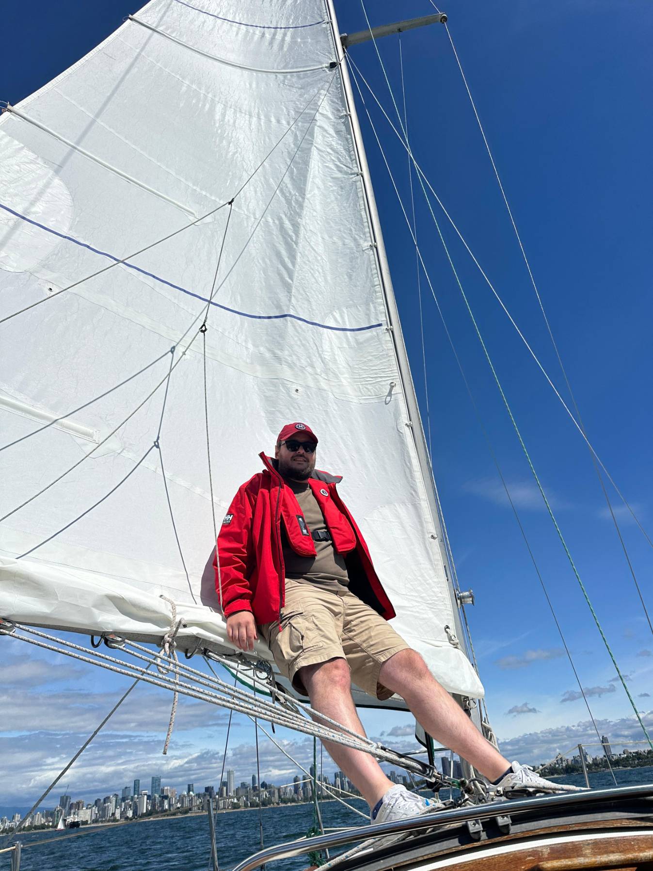 Sunday sailing in English Bay_09447E58-9073-4C70-B744-B3401903D3F4