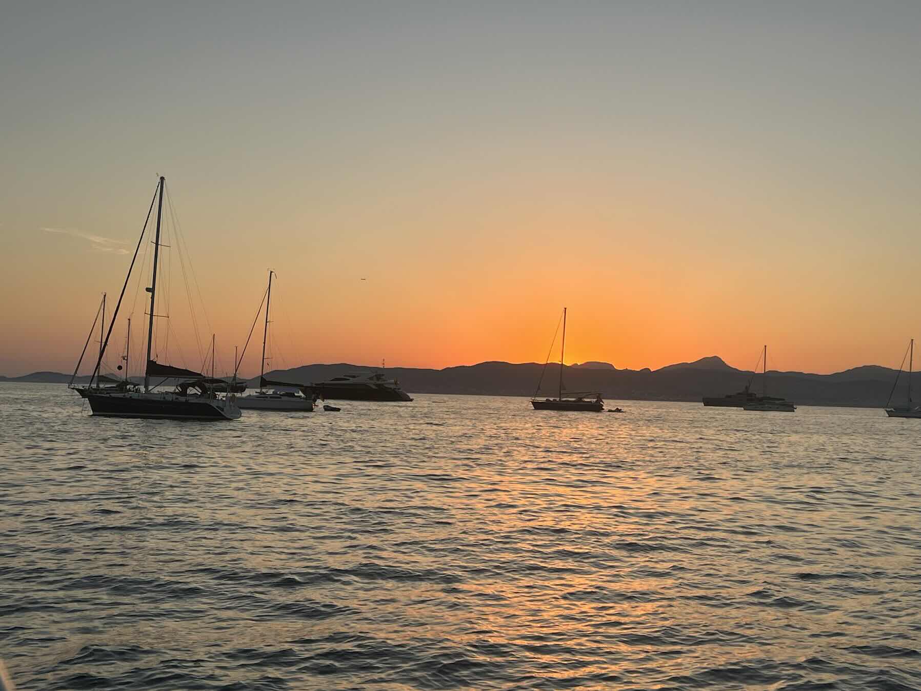 Sail to turquoise_84A18F00-436B-42D4-896D-ADACD91CDC9B