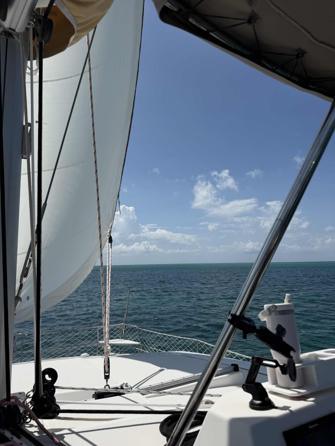 Powell Cay to Moraine Cay - full sail! _AD5867AA-04BB-49AA-99D8-366D4F689F90