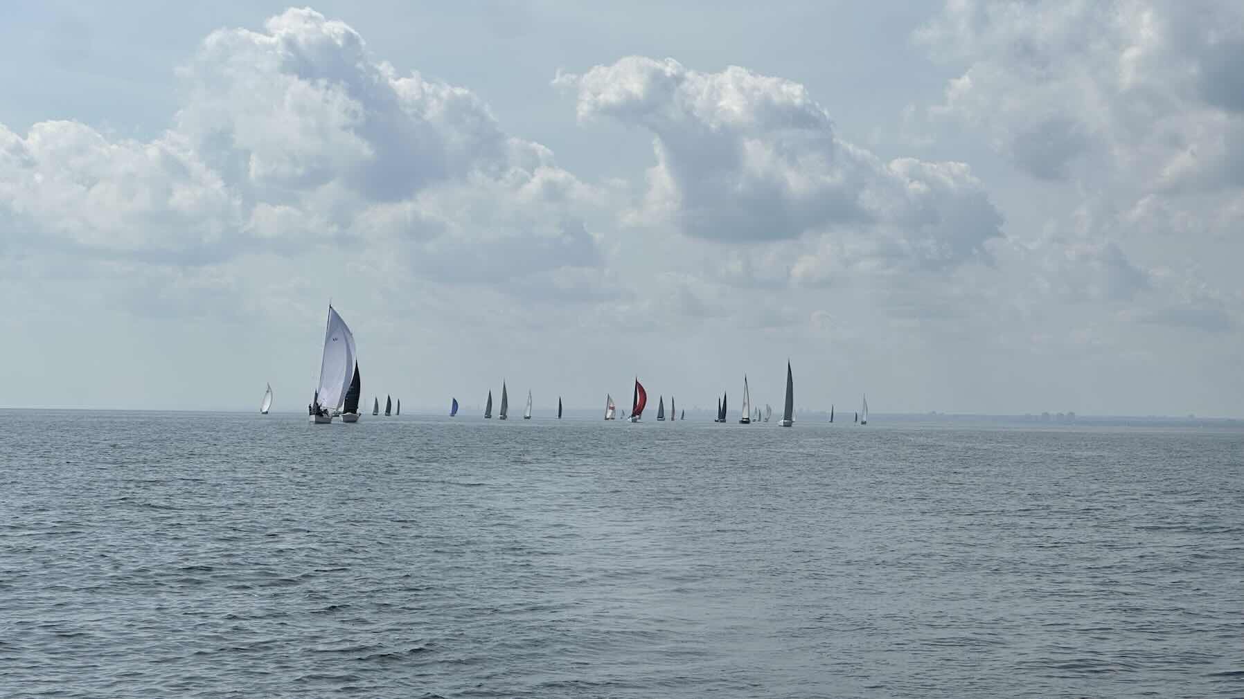 Mischief team: Ahmen: Mimico Cruising Club_36548B82-0F2F-4DBD-87AD-45152A9B807F