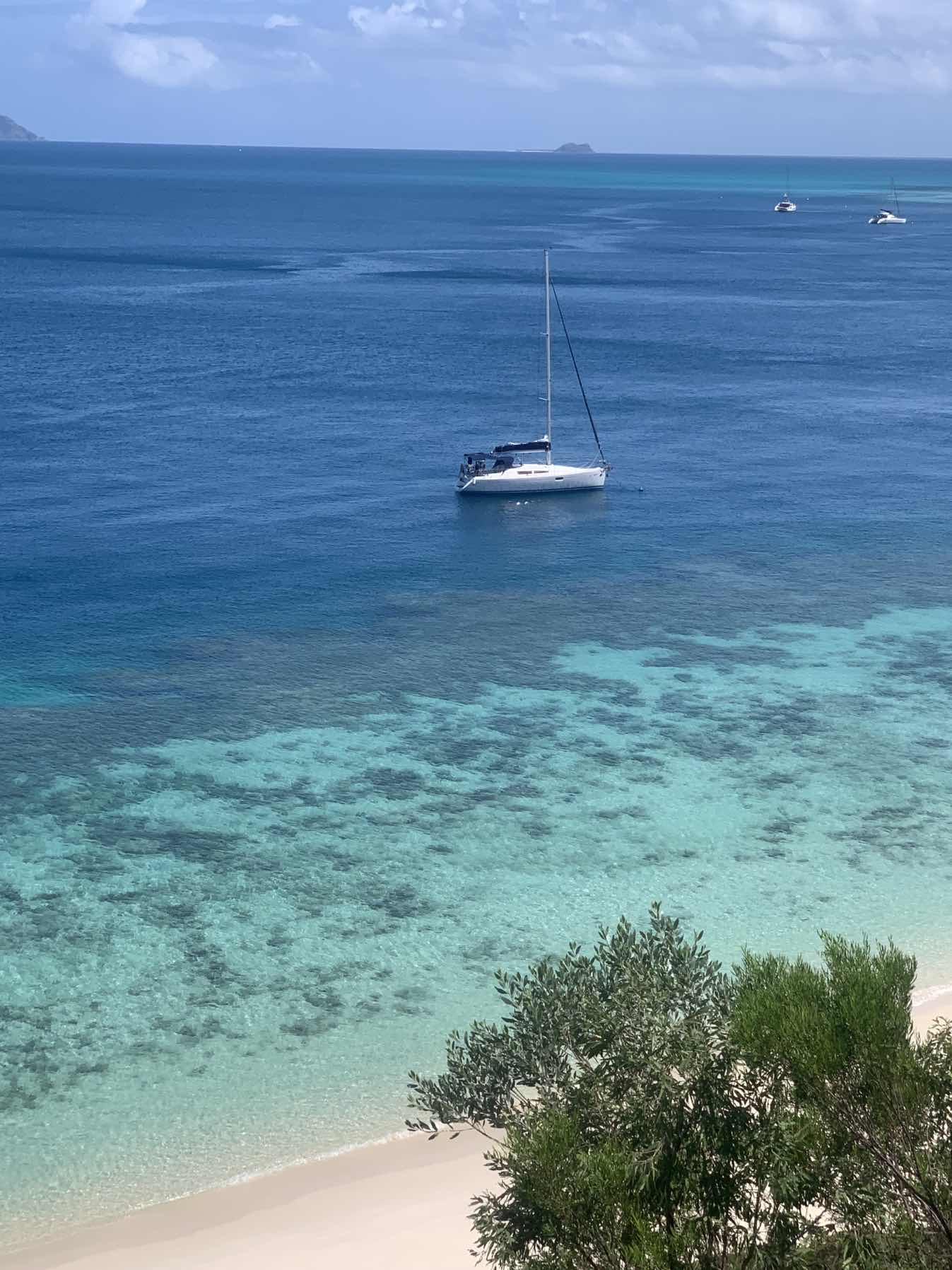 Whitsunday sail downwind in 30knts_858BB7FD-5732-4A14-B325-0C9E927E75EE