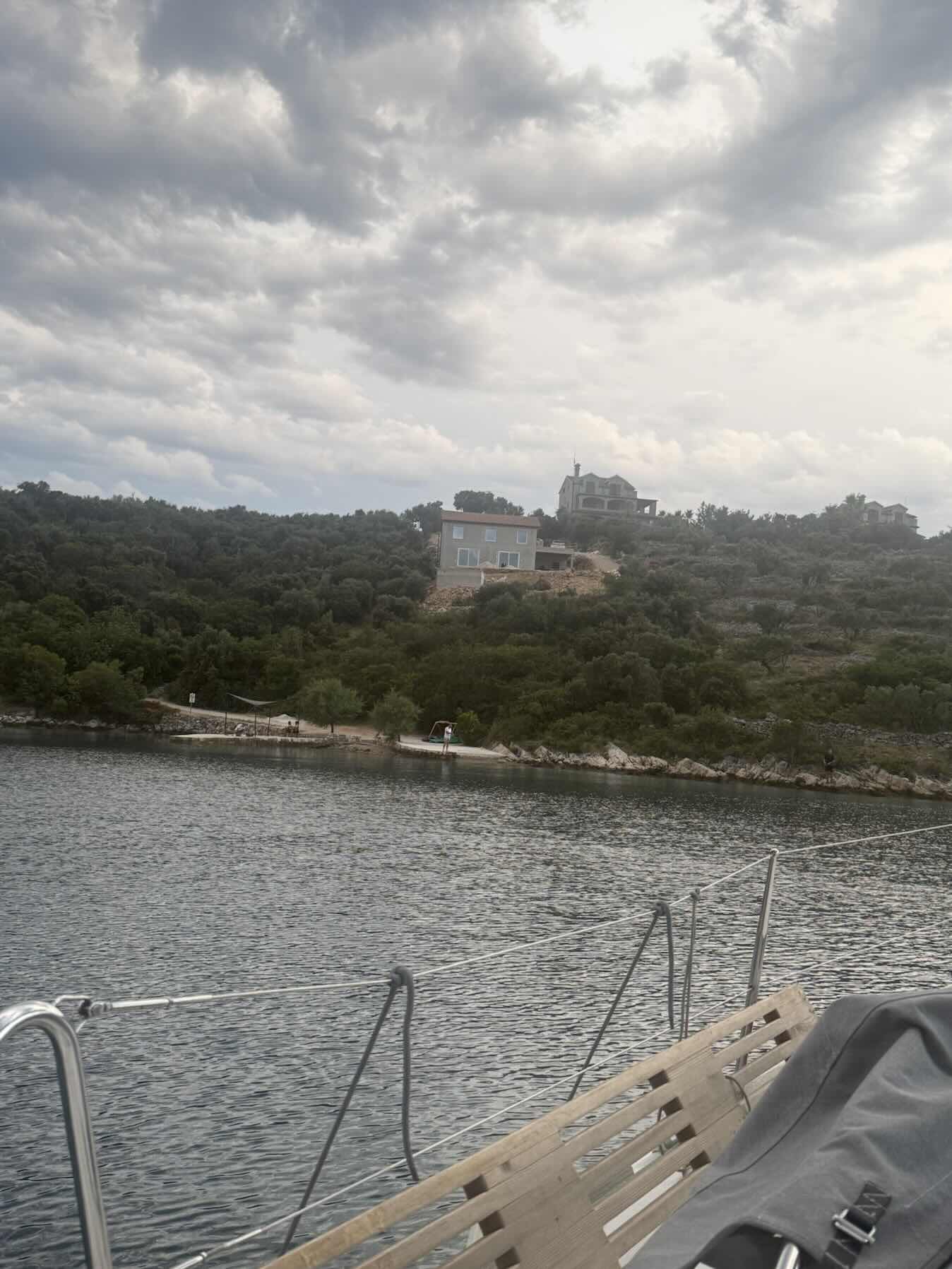 It’s Time to see this beautiful country by the Sea_A57FE56F-9E39-46FB-8EF7-344CE7F0381F