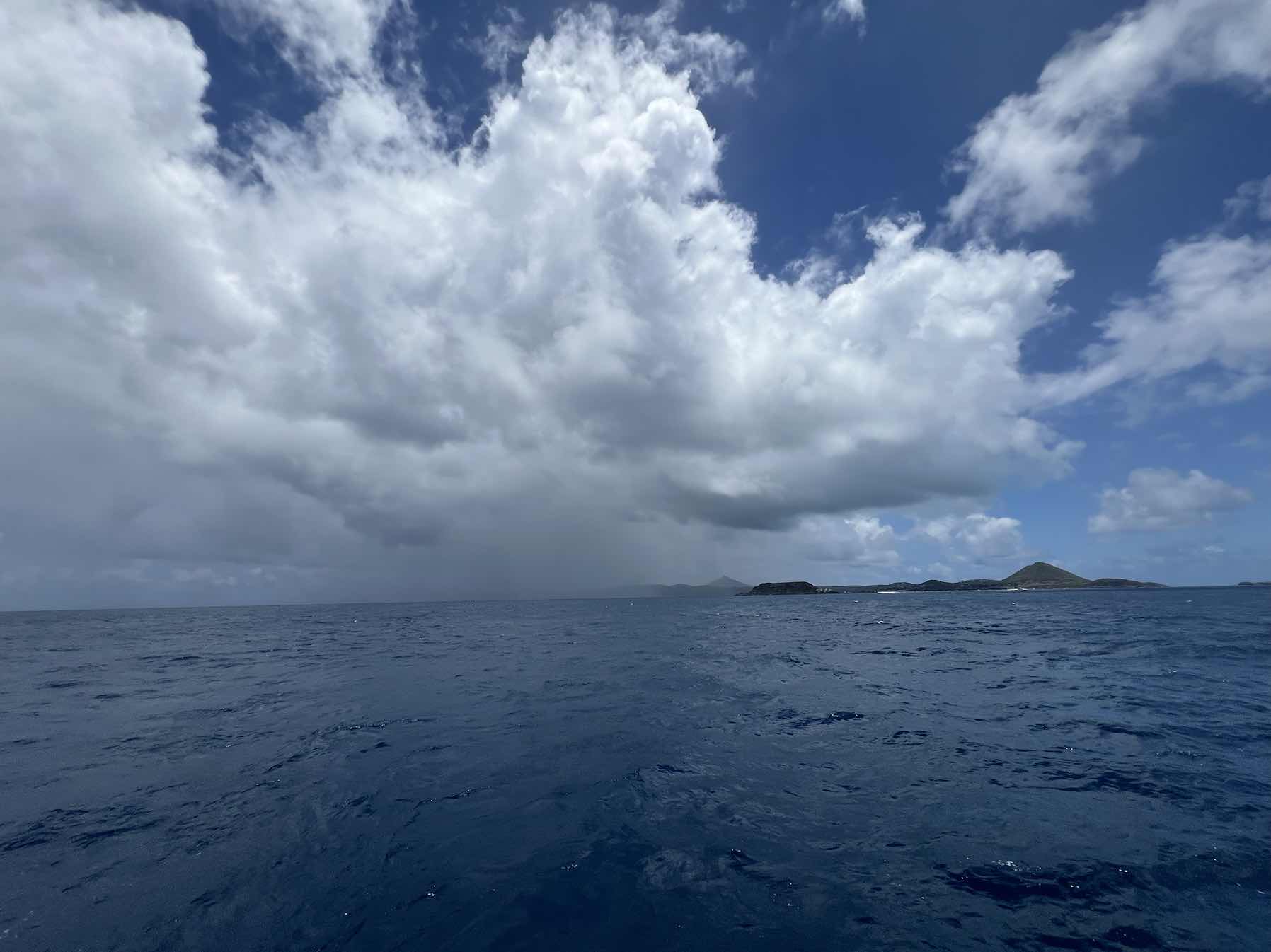 Our first squall! 🌊 ☔️ _A2A108F1-7104-4F4A-B47F-6A4F8F1F7265