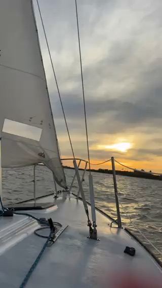 Thursday Night Big Wind Sail! _F96AE241-A677-4DED-BC35-6BECC35037EB
