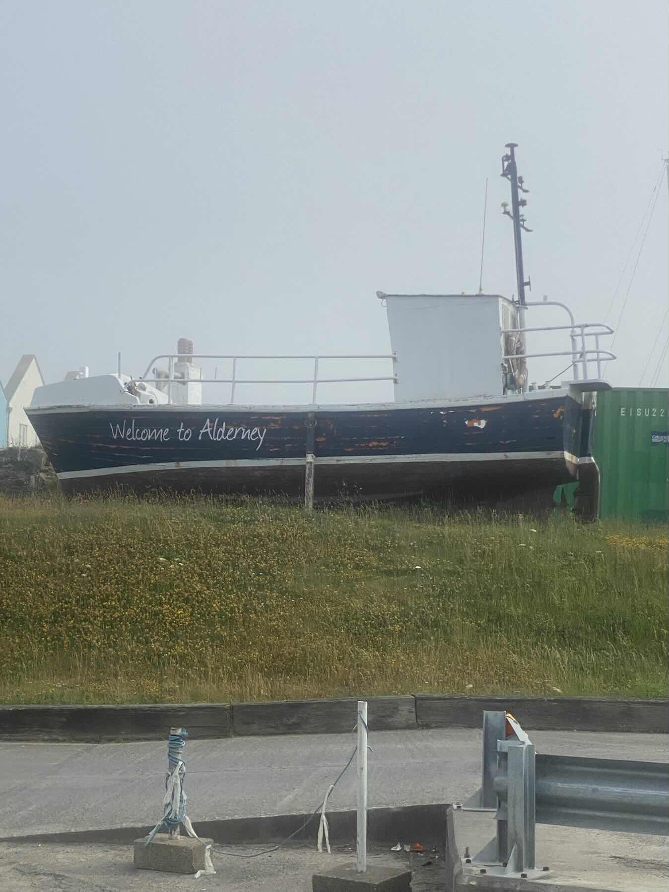 Alderney HSY_1C8FEDD5-DBF4-40DD-A1D2-E6C1327B1605
