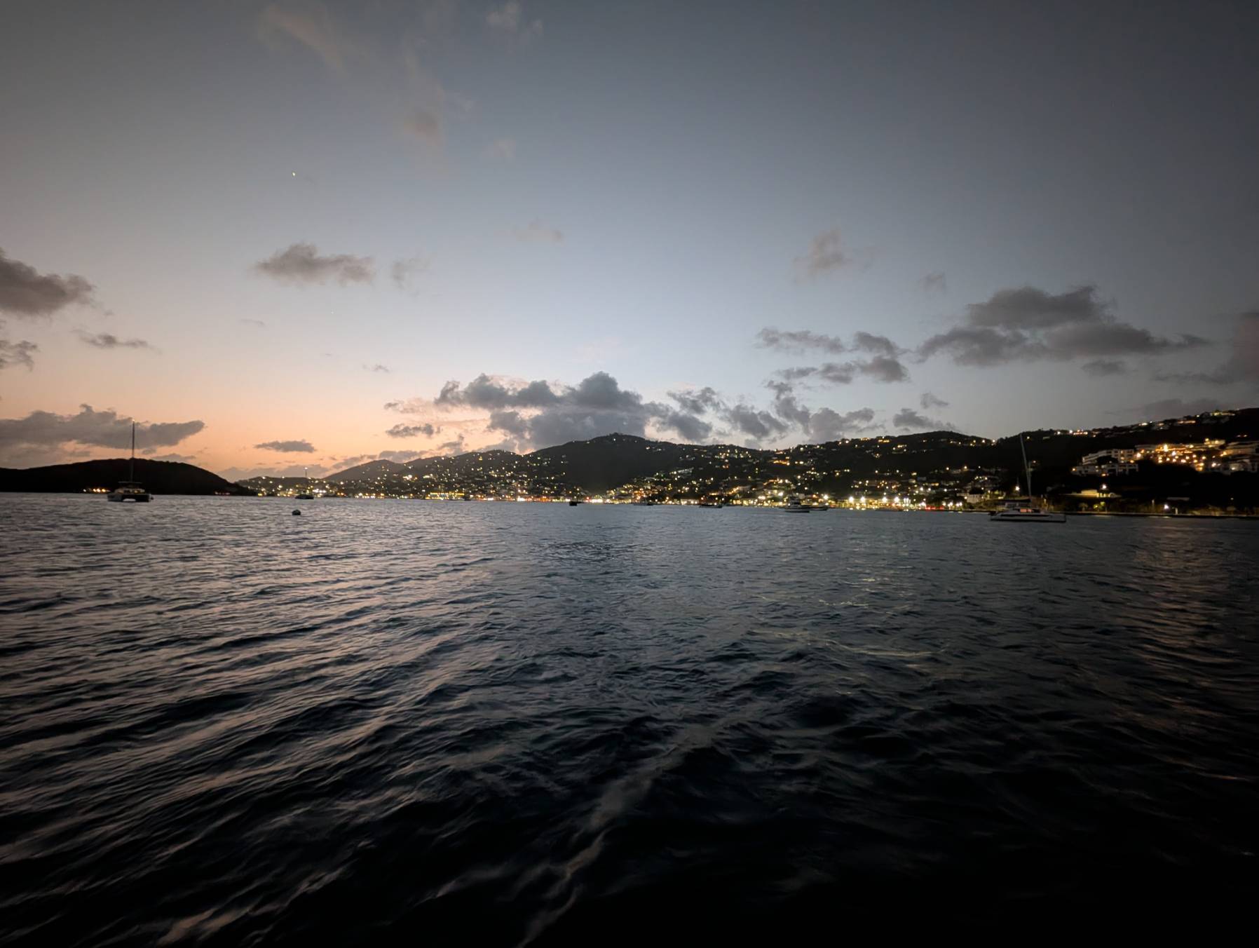 Voyage_BE541F48-ADB5-4F06-A1F9-0FE8D511BBF0