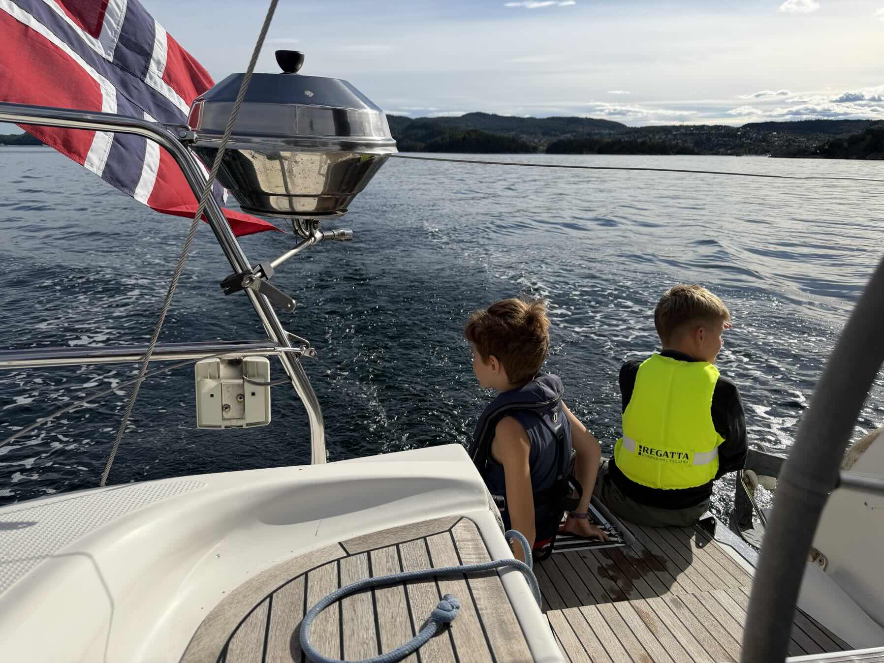 Hjem fra Oscarsborg _4CBF0EB3-3586-40AC-8C83-36335F7C9374