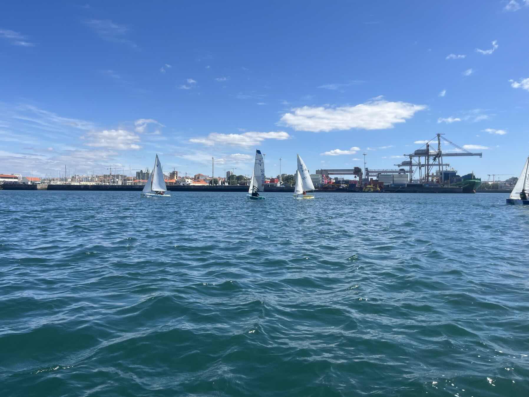 Escola de Vela Adultos _23648571-3B35-42B6-8984-D0A63F831332