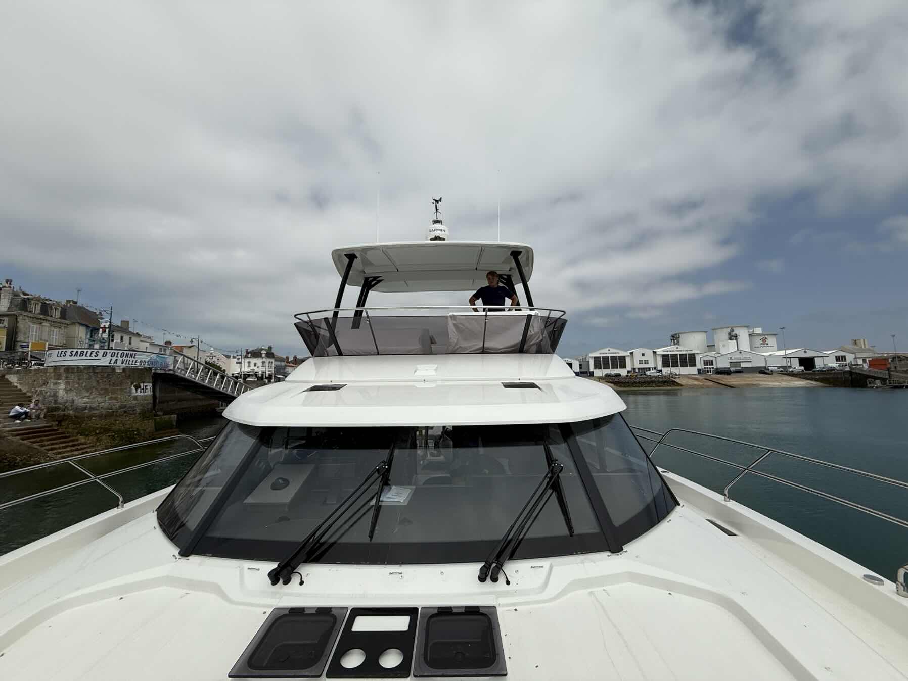 Voyage_550E04CC-9839-476A-85FB-D7F69C593506