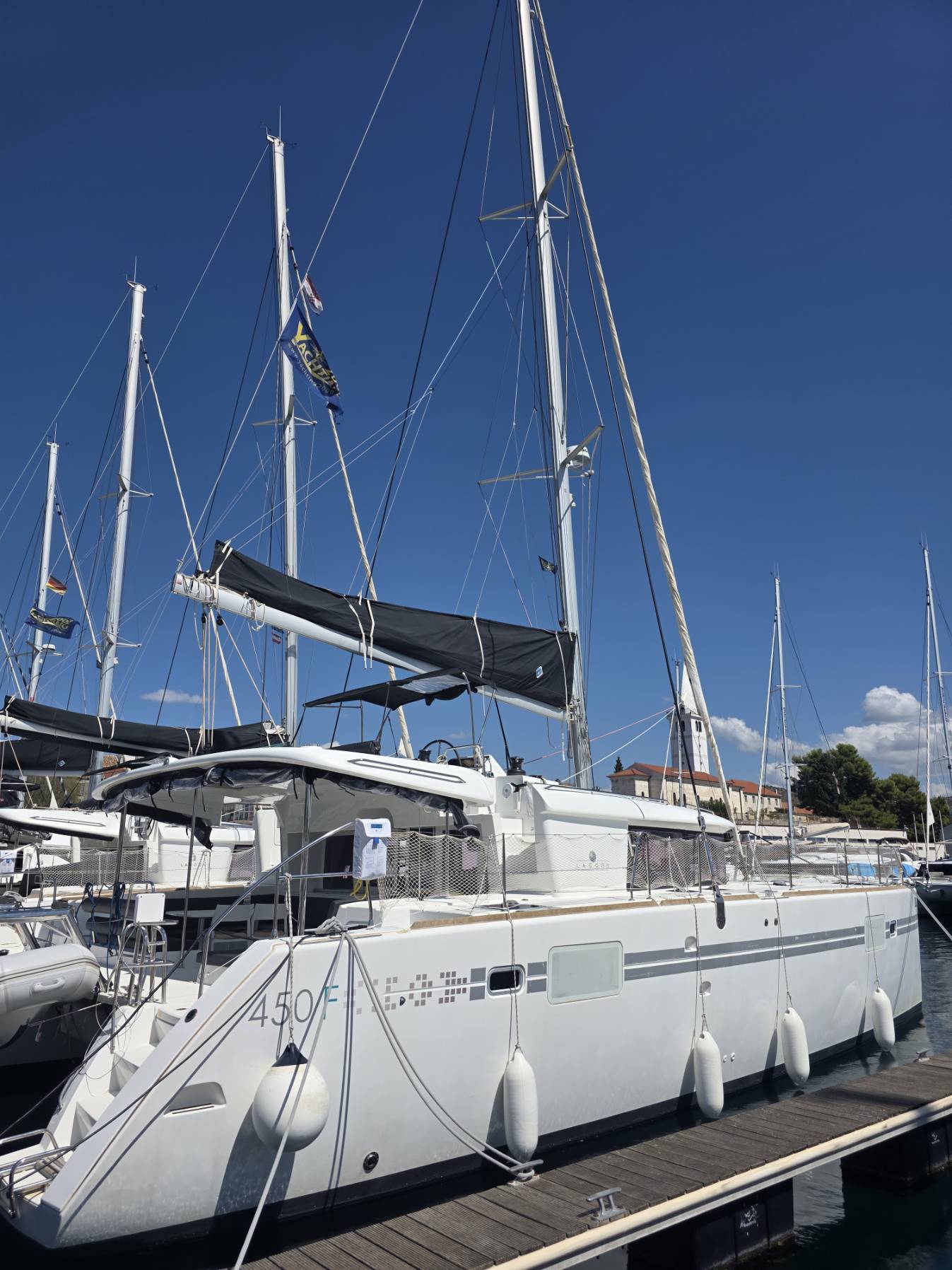 Šibenik - Vis (Komiža)_59894350-5A2B-43E5-A03F-68CF02777D76