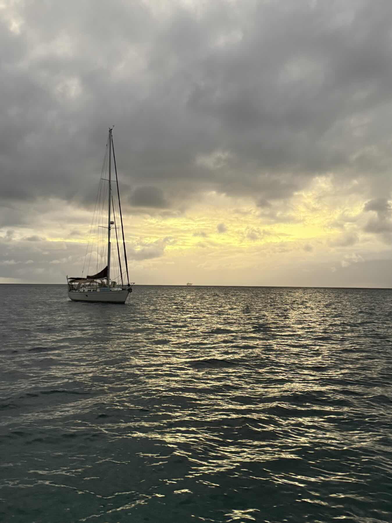 Sainte-Lucia direction Bequia : Saint-Vincent & Les Grenadines_1C5AC446-F109-4CBF-AF4F-830AE7AD0321
