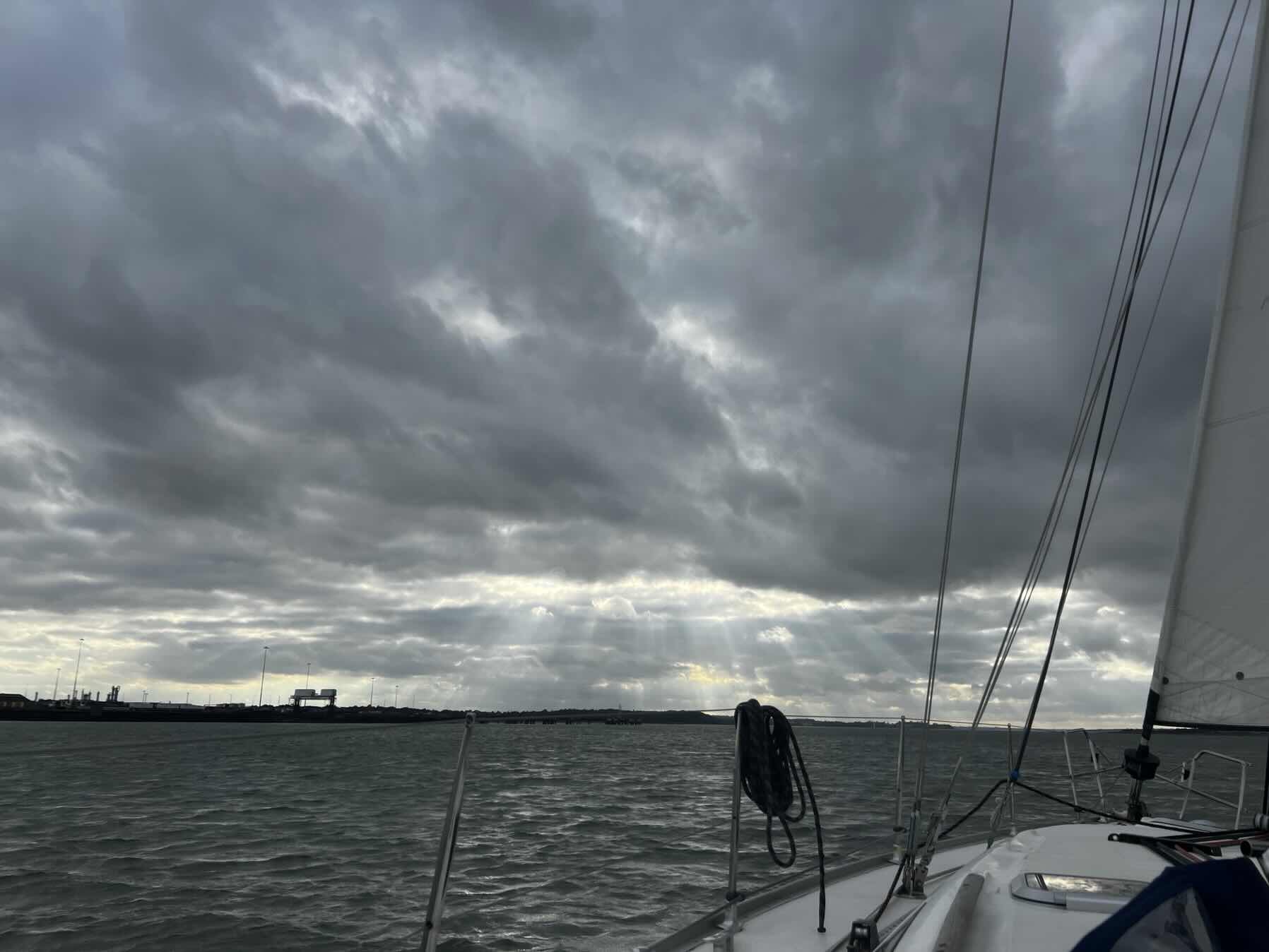 Hamilton Sailing 5 day course 4_5E924262-6646-4B44-84D4-A75BFE995588