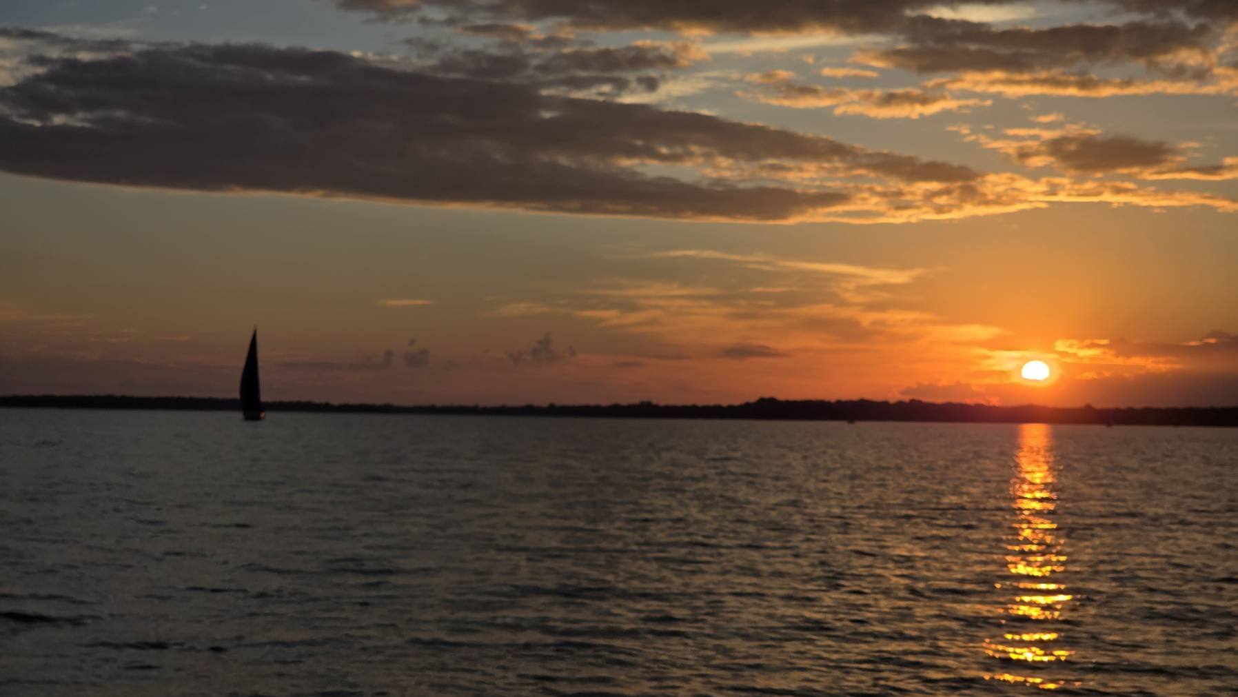 Thursday night sail_D0059E49-01BA-427B-8212-3E8C452A925F