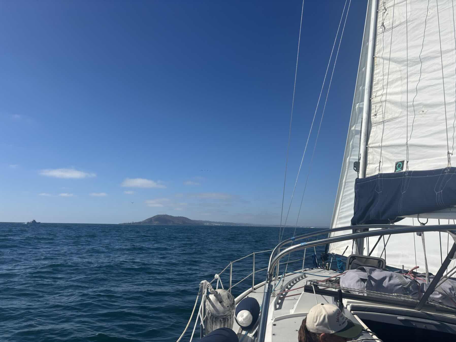 Monday Funday Sail_71D99419-6612-4A64-92A8-091C3258C18E