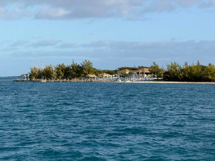 Voyage photo from Through the cut….