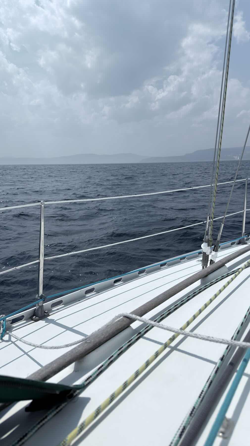 IYT Bareboat J3_10AC4C25-76FF-4AC1-BF83-262E3799361A