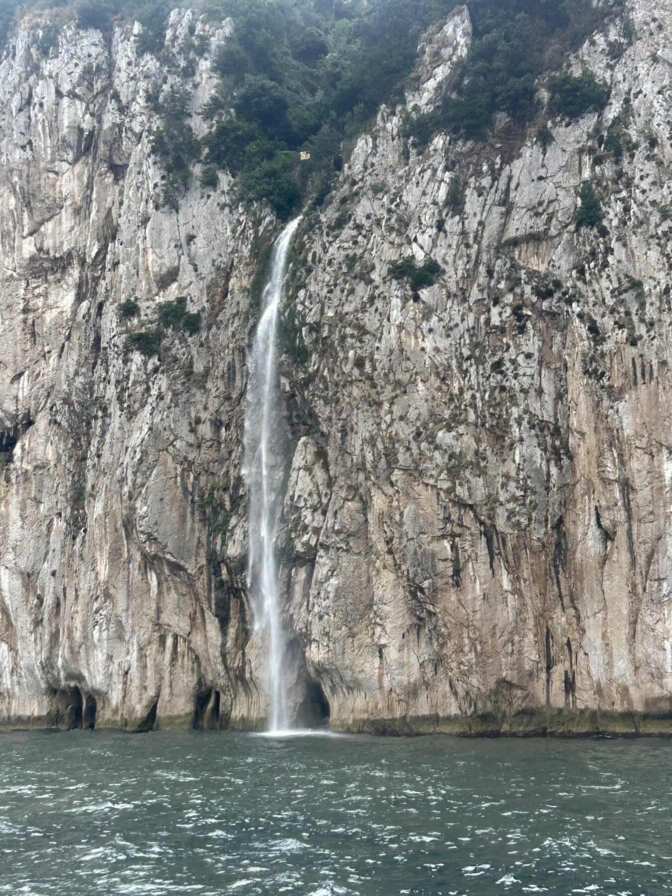 Sorrento -> Capri_25F368FE-7C76-4C40-8D07-A04A554995FF