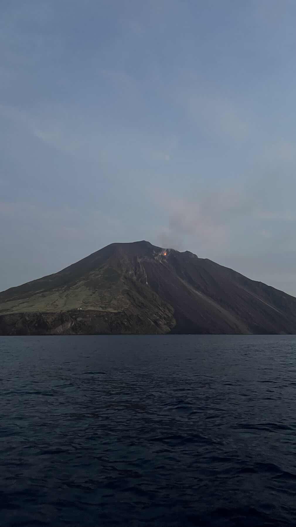Stromboli -> Panarea_FCC9D6FA-6F2A-4C3D-96B5-890D97AE0081
