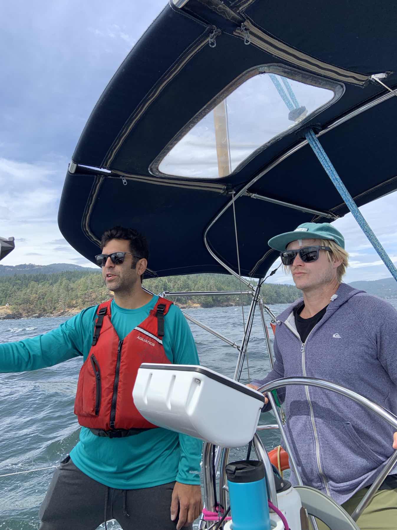 Sailing with friends_3BBC62A4-9A3F-4FA6-90BC-DAD6BA89BA2E