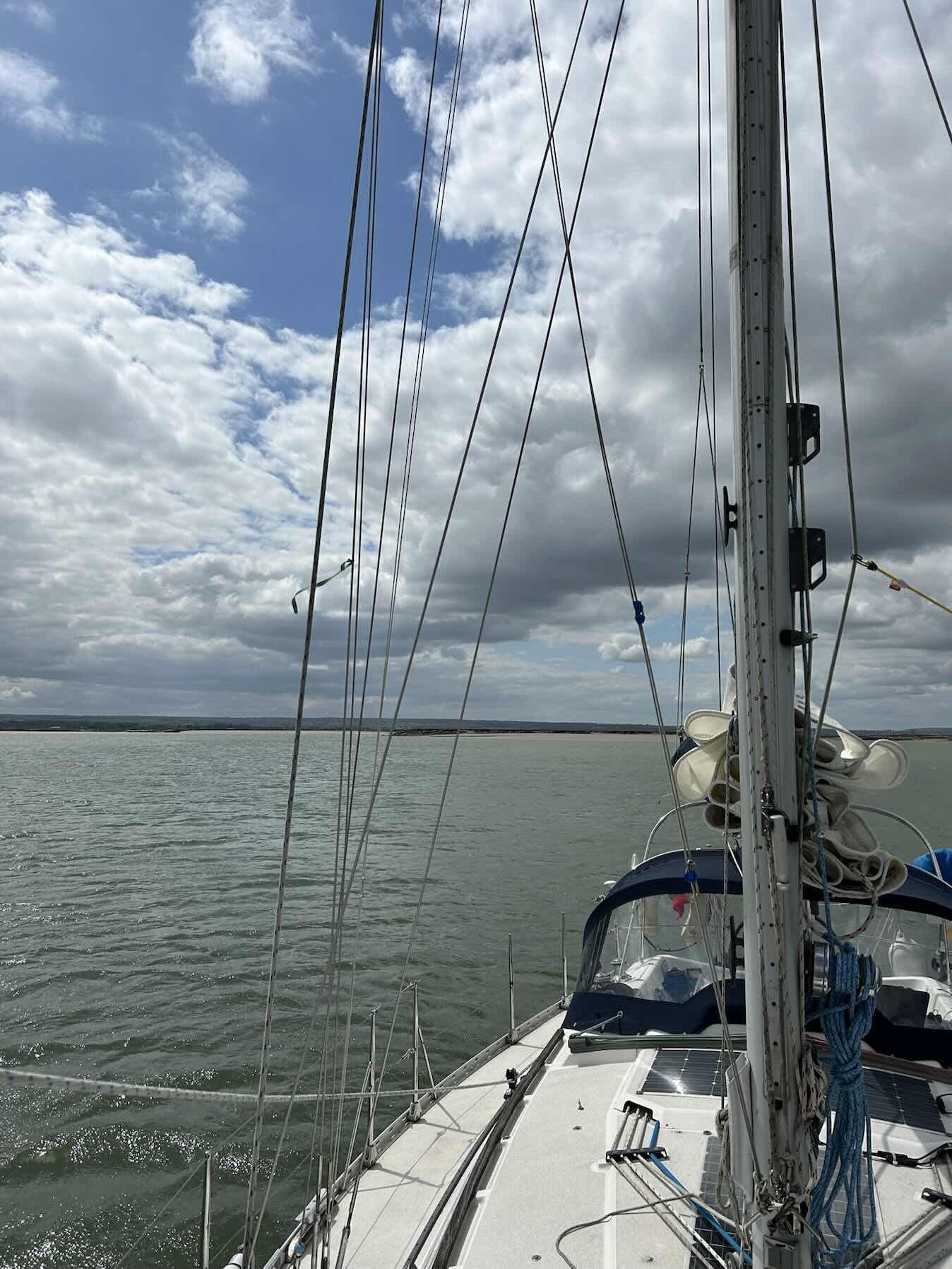 Breezy sail for lunch in Sharfleet!_67CACA24-3137-4F76-AD1A-4EC77AFAE978