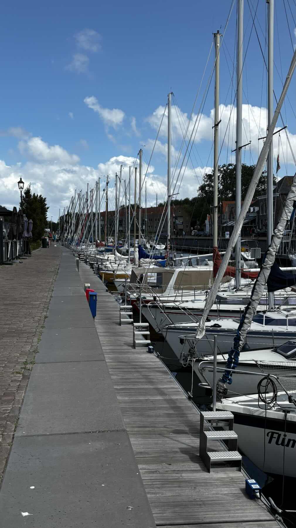 Dinghy trip to Browershaven - Lunch_2888C39D-D453-499E-9016-53B007FDCA63