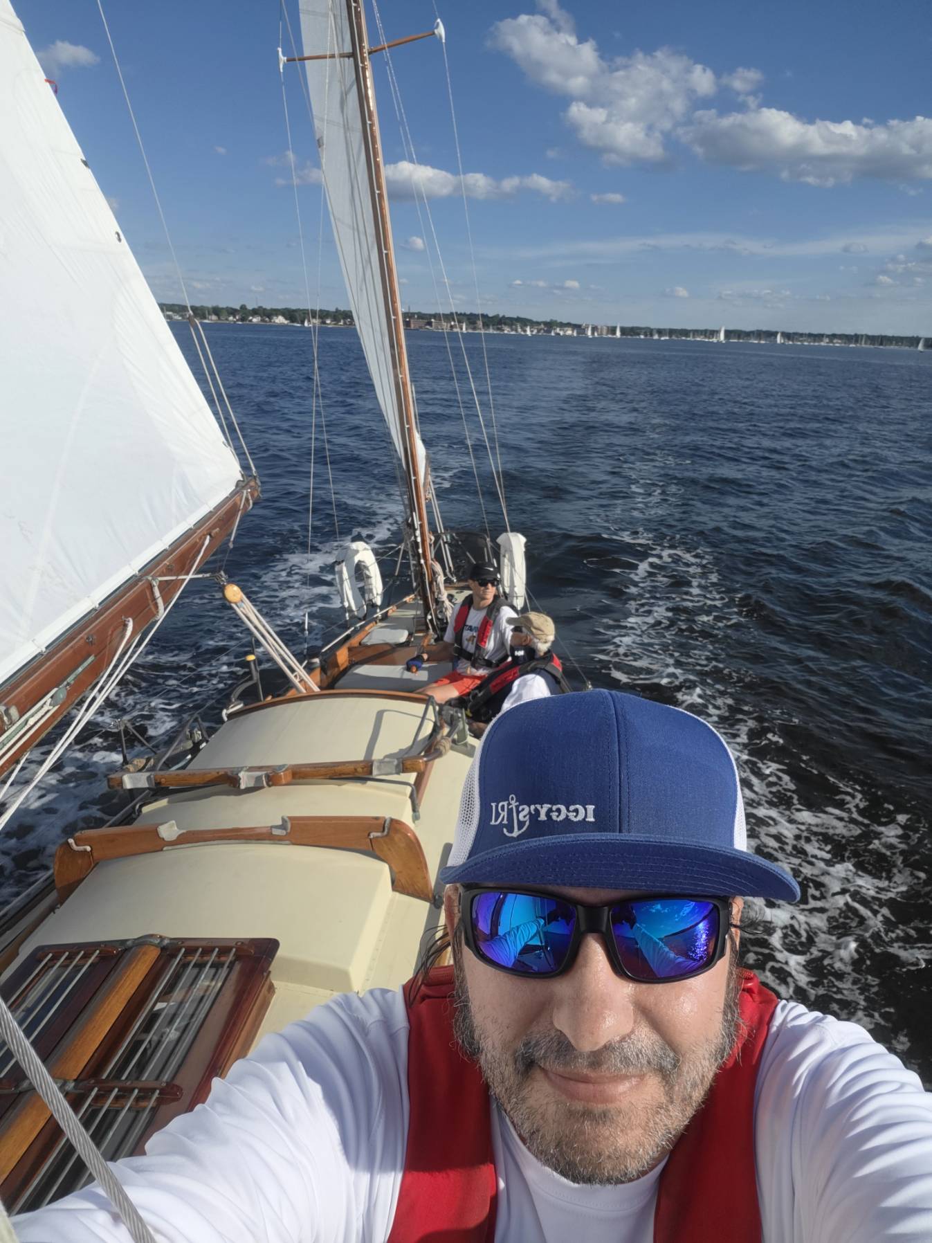 Day Sail_6581A8F2-E470-4D26-92AE-D1610A744928