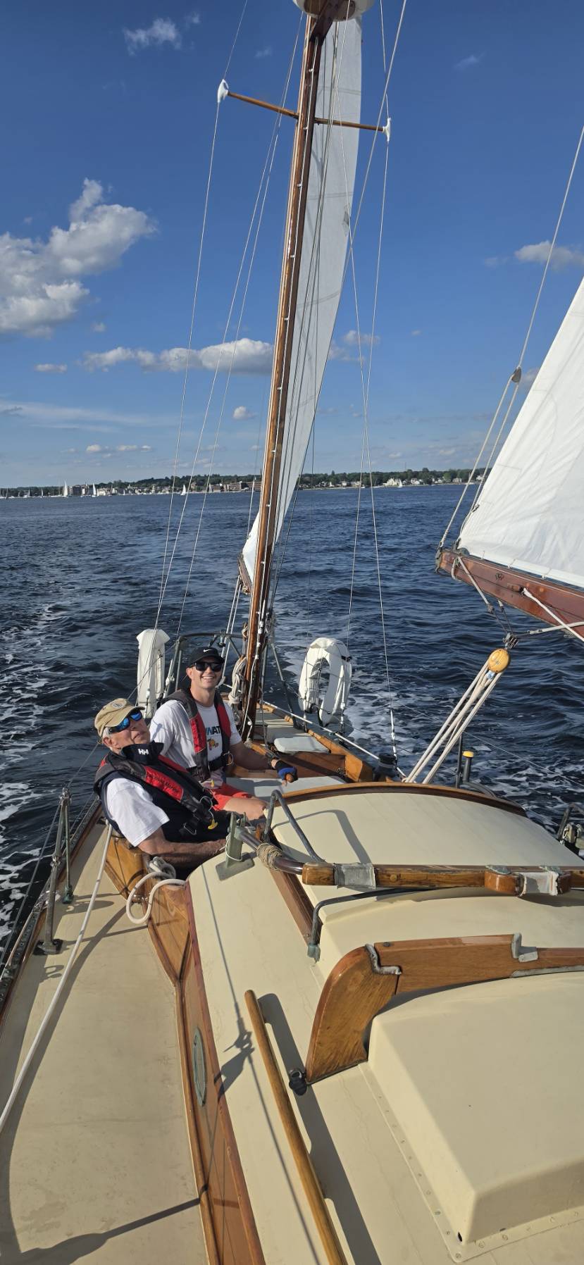 Day Sail_714924F1-1830-449E-9286-9B962934FBCA
