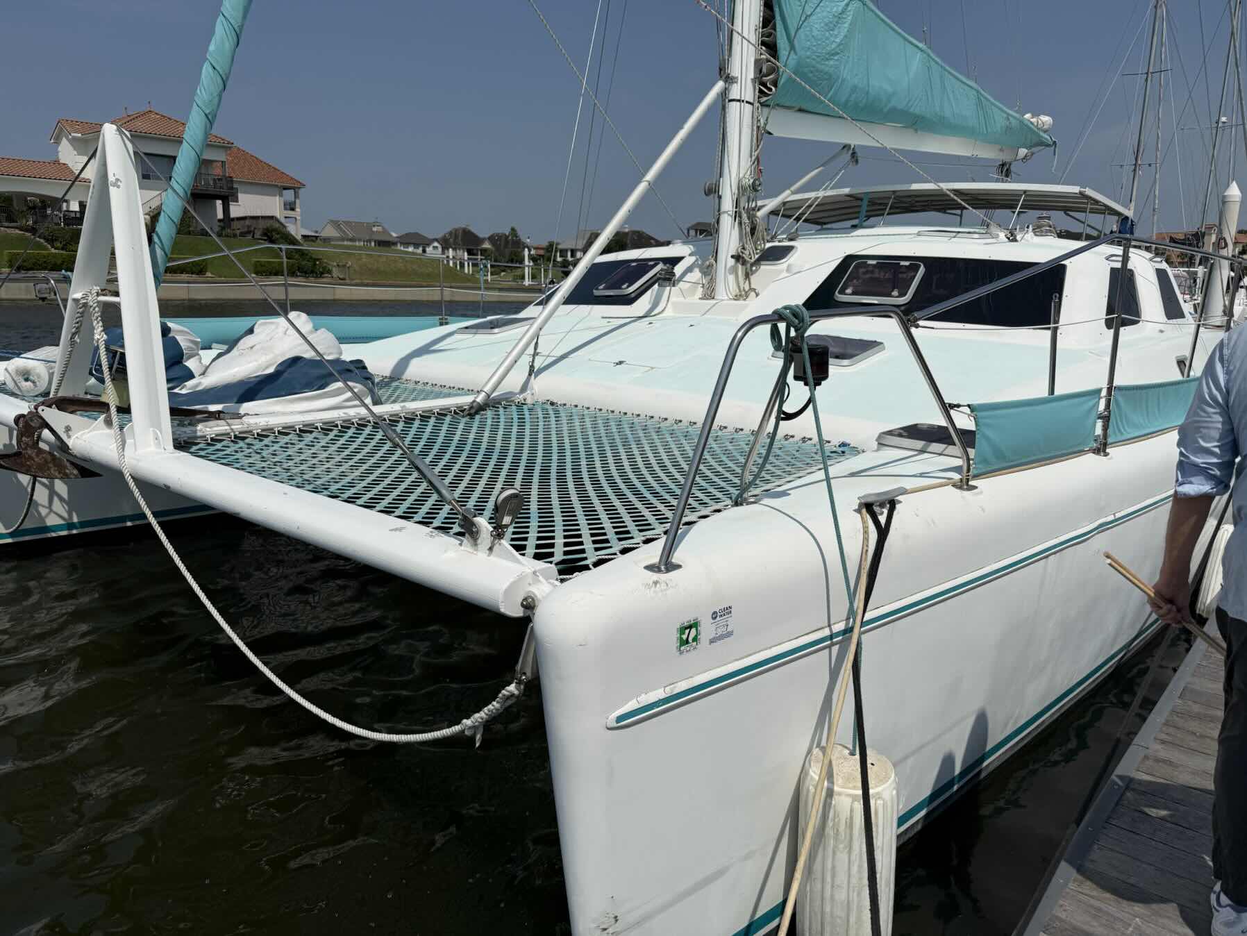 Catamaran private solo docking course _DB4B0FBF-5FA2-461D-A8CA-FC5B8B1BD3A7