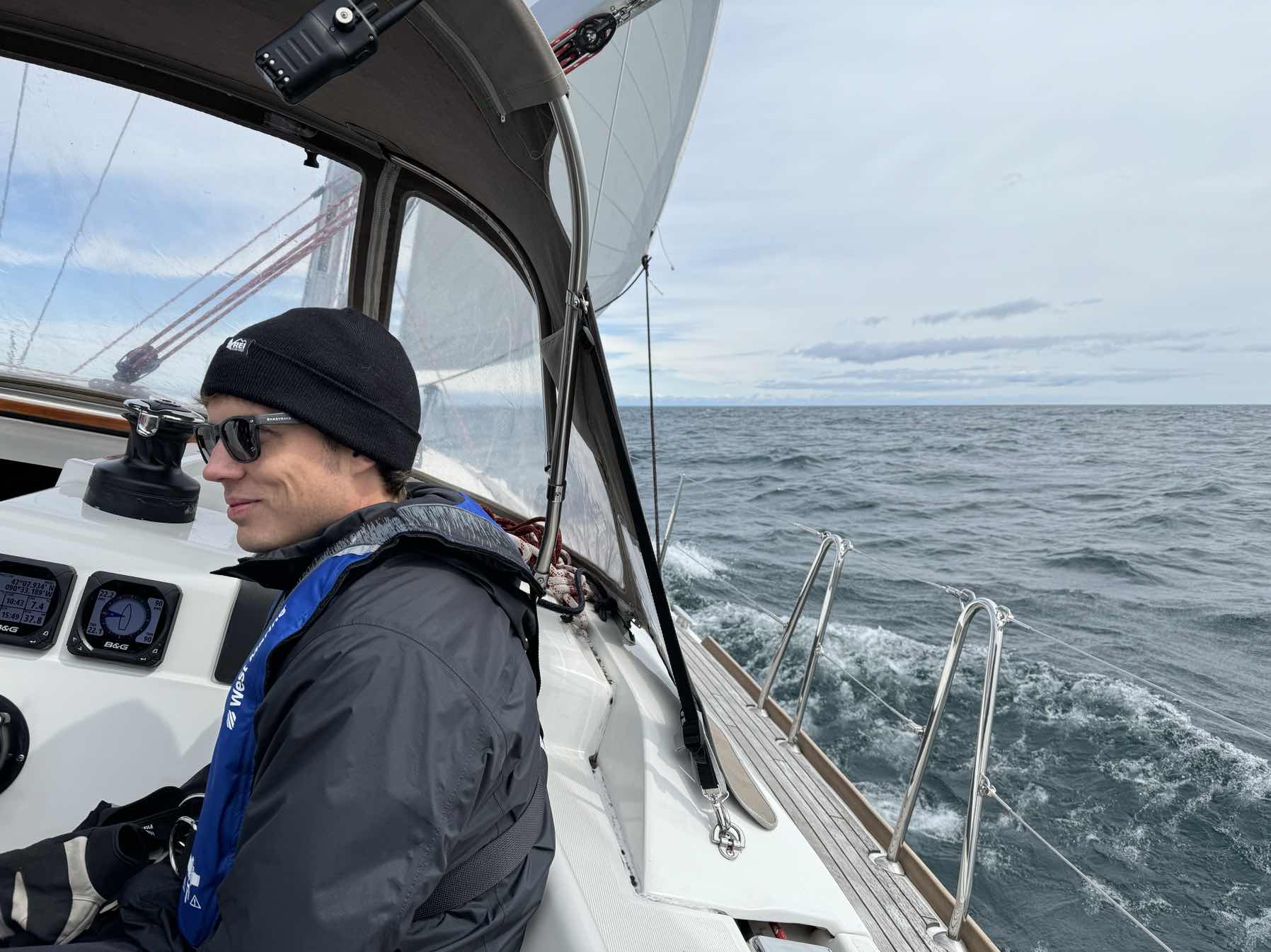 Superior Charter Advanced Sailing_D5993607-1F5D-4901-9330-3BBF7D864157