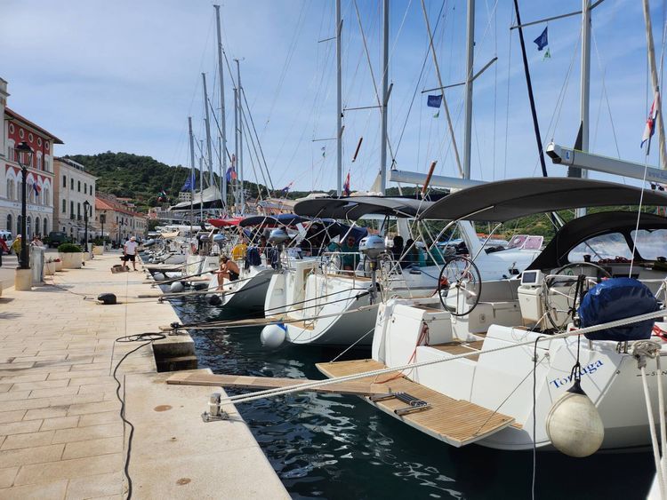 Voyage photo from Stari Grad x Vis