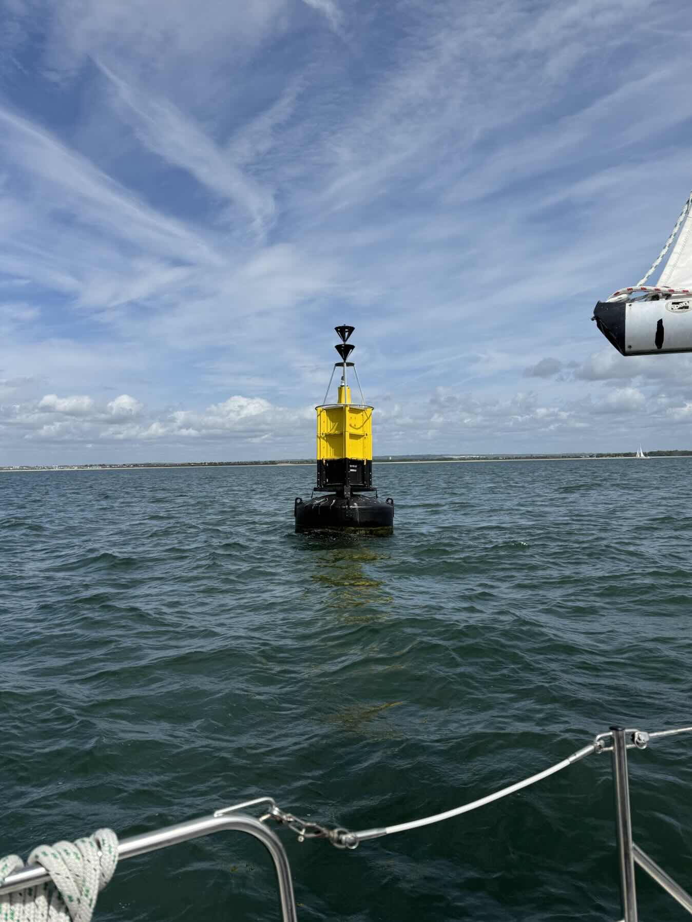 Sunny sail back to Pompey_6DECE8A4-E1ED-4E24-B92E-83DF535735A3