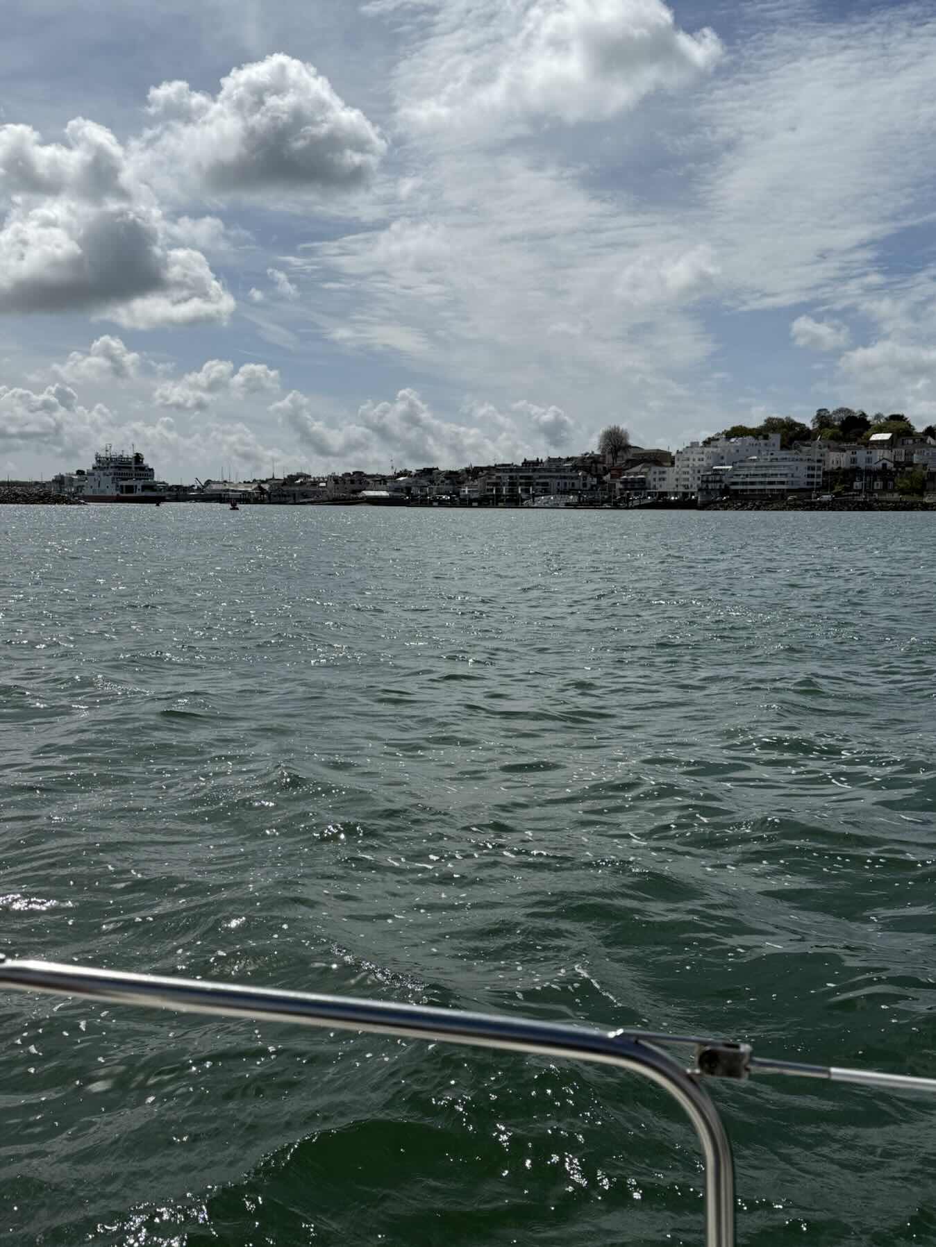 Sunny sail back to Pompey_FBA8A25D-0B0C-496A-8622-257D721F8CA4