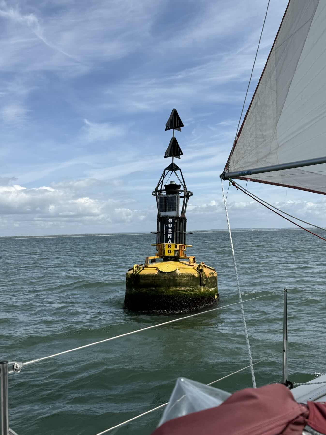 Sunny sail back to Pompey_9D751F27-4EF5-49CC-B061-6FFFA92A93A7