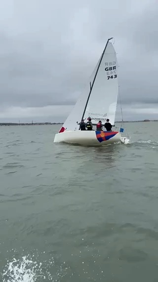 hamble to cowes _12D1E816-4BA6-4E19-B50C-990AB00176A9