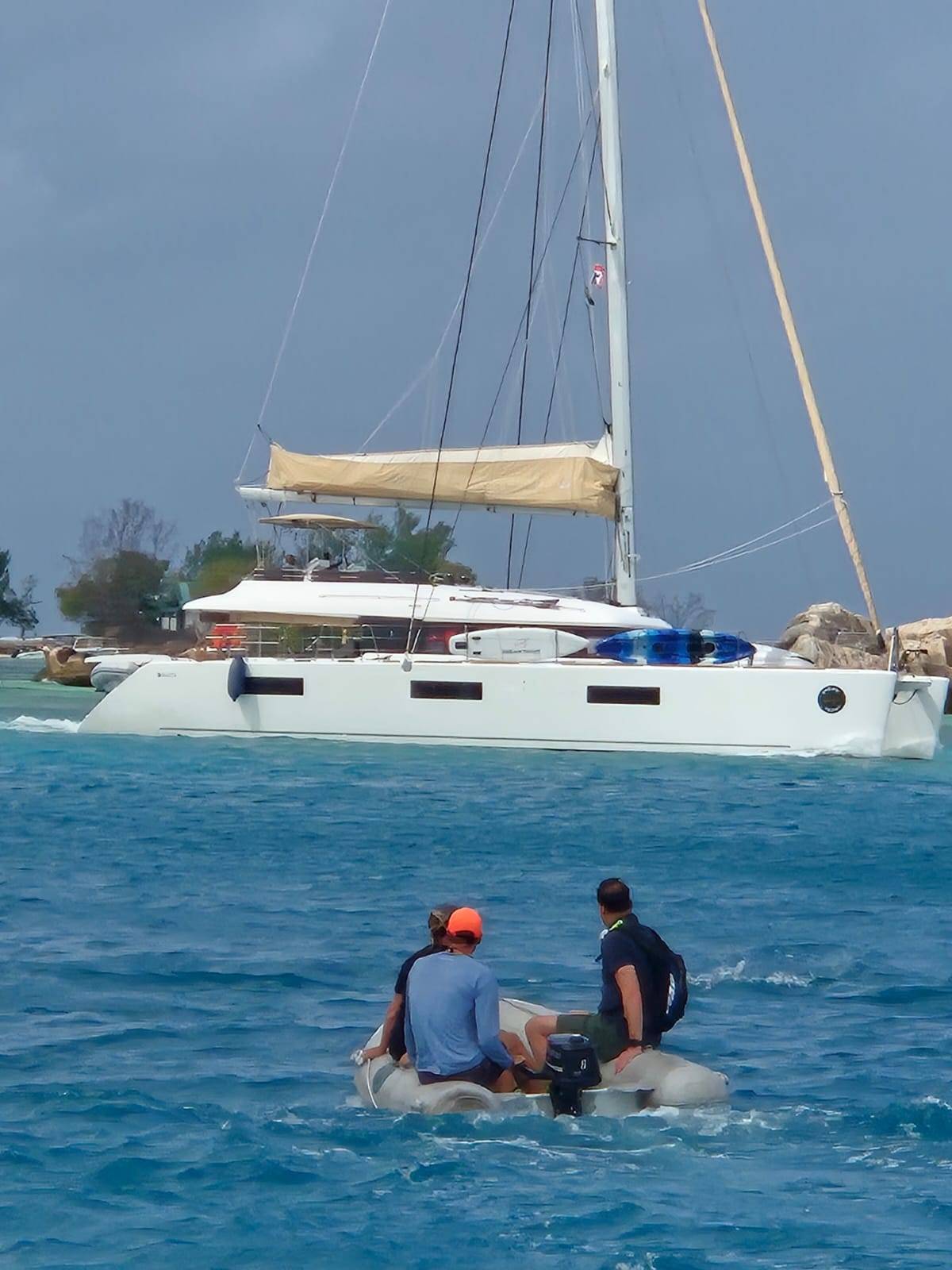 Port Launay to La Digue _0B6CBB5F-DC95-4C82-ADBC-BE28EFC11021