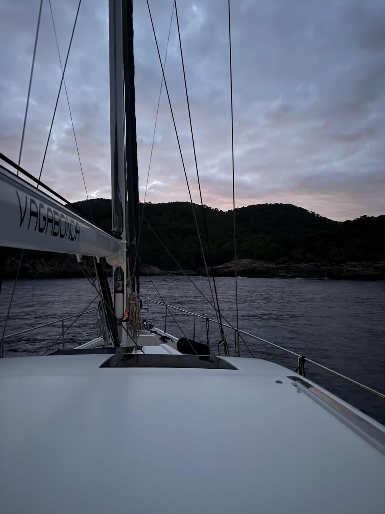 Voyage_10F64568-7086-4AA5-A112-3CA1866D9A1D