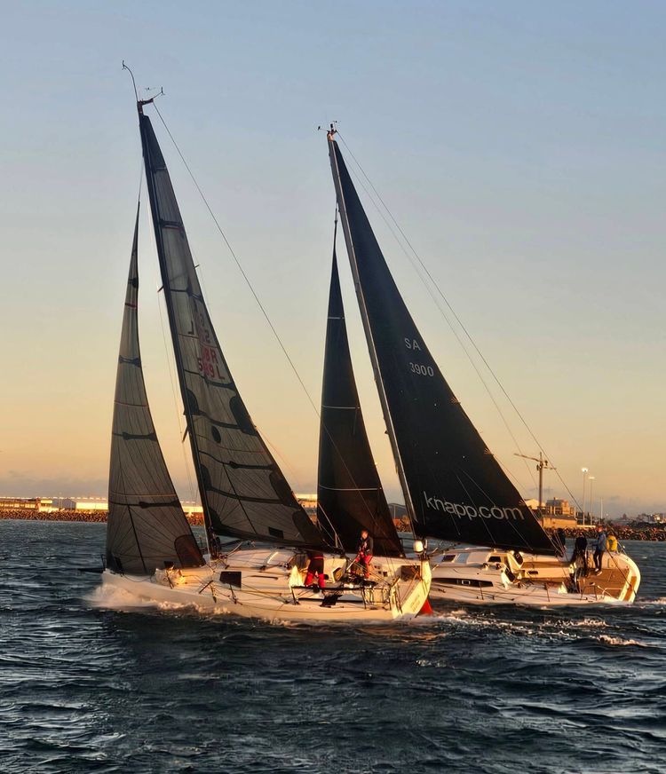 Voyage photo from Sable International Autumn Twilight Series Race 04