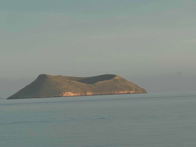 Voyage photo from Puerto Egas to Bahía Seymour