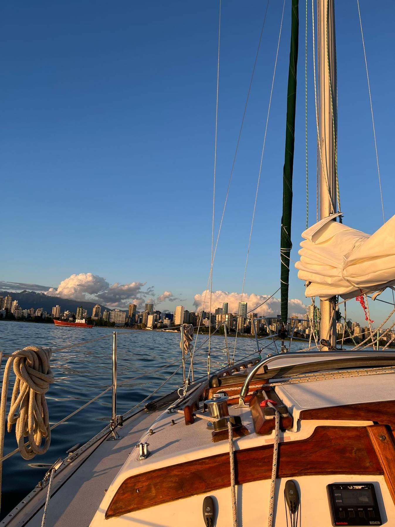 Sunset English Bay sailing_7C6855EC-CA9B-47B9-8F10-7DDD7E7CE2F7