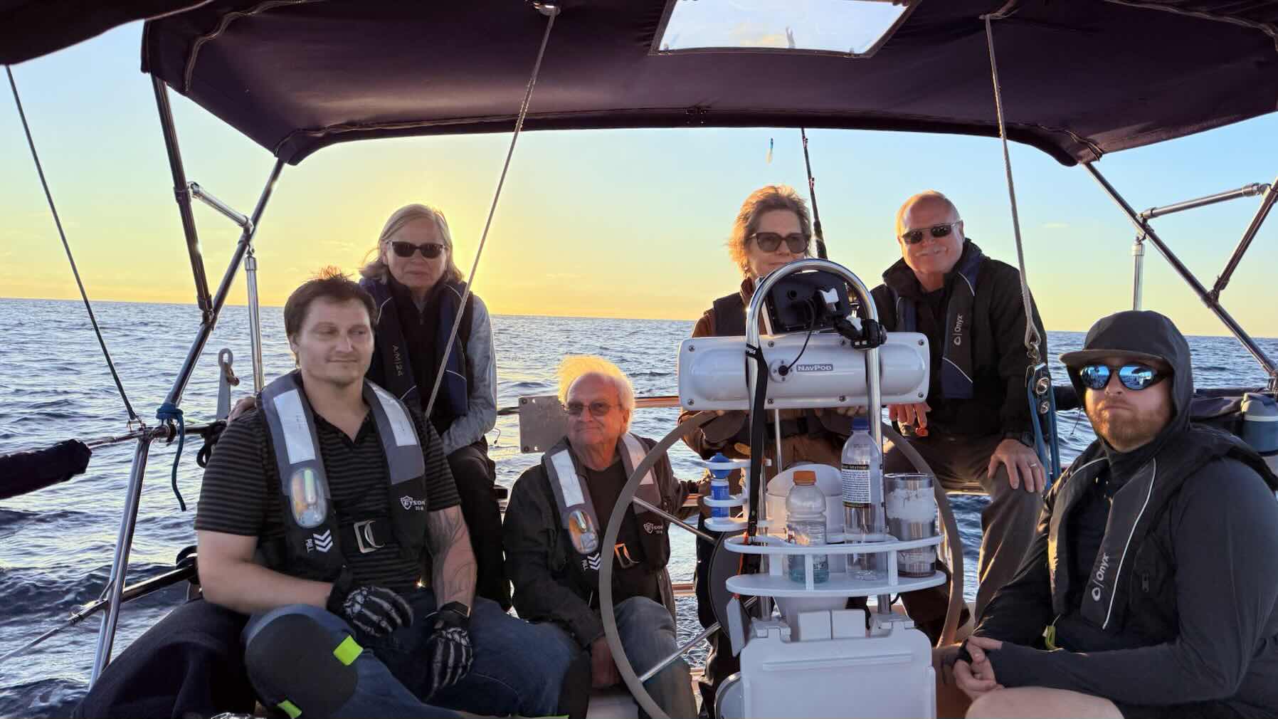 Full Crew_1BE49B01-3054-4F60-9E7B-39D0F1B5079A