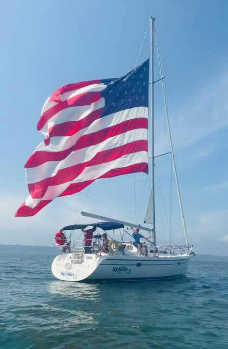 4th of July Boat Parade _CC5772F5-A408-40AE-9D4D-2612A53B381E
