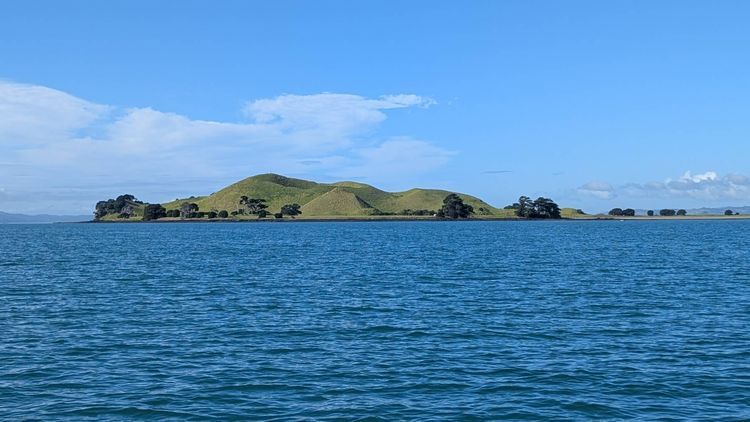 Voyage photo from Around Browns Island