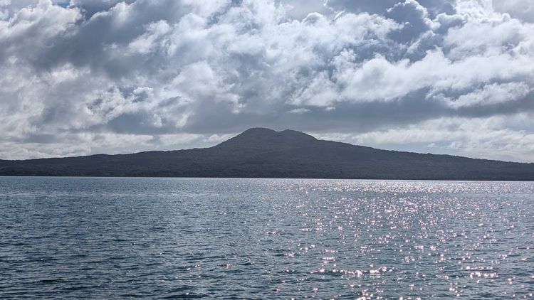 Voyage photo from Around Browns Island