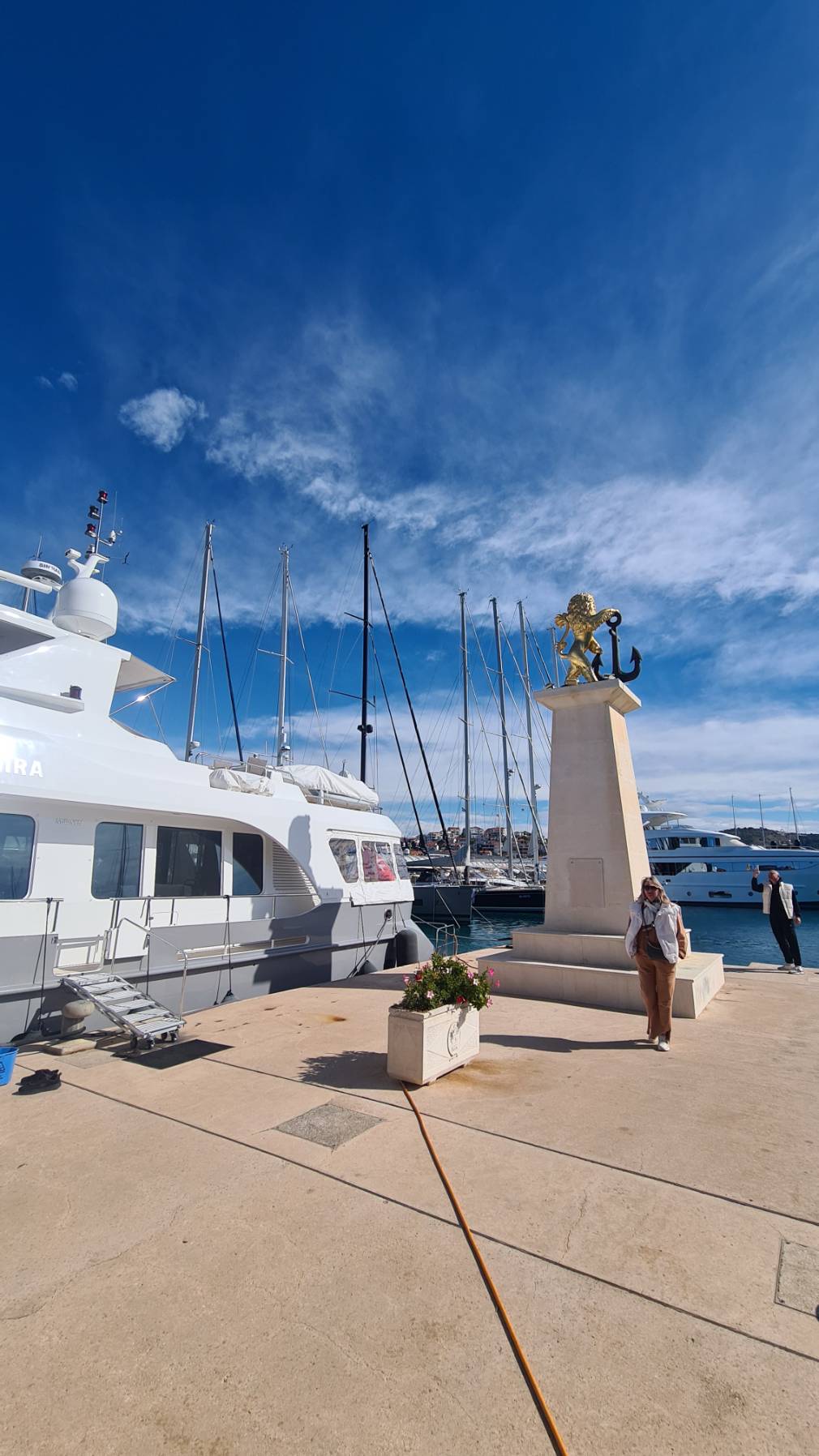 Voyage_26CA4FF8-4E22-4CA0-BED0-3FE8F13C6805