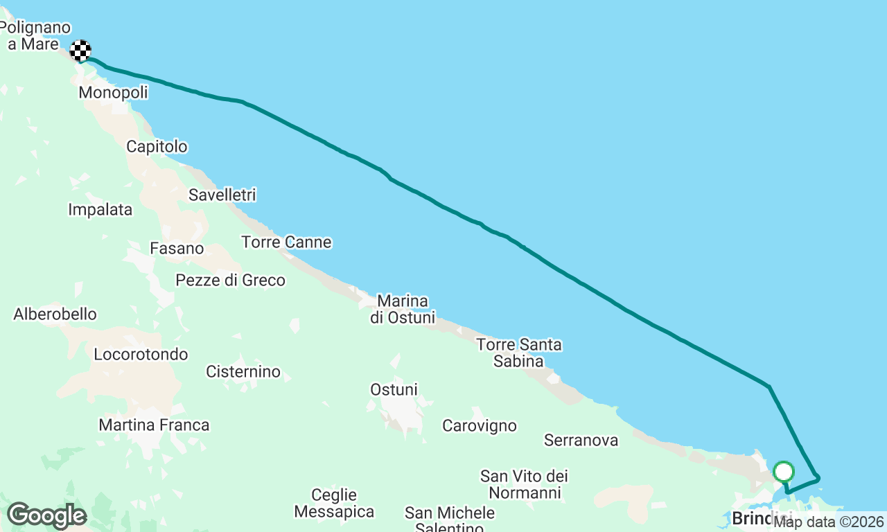 Broad reach into strengthening wind